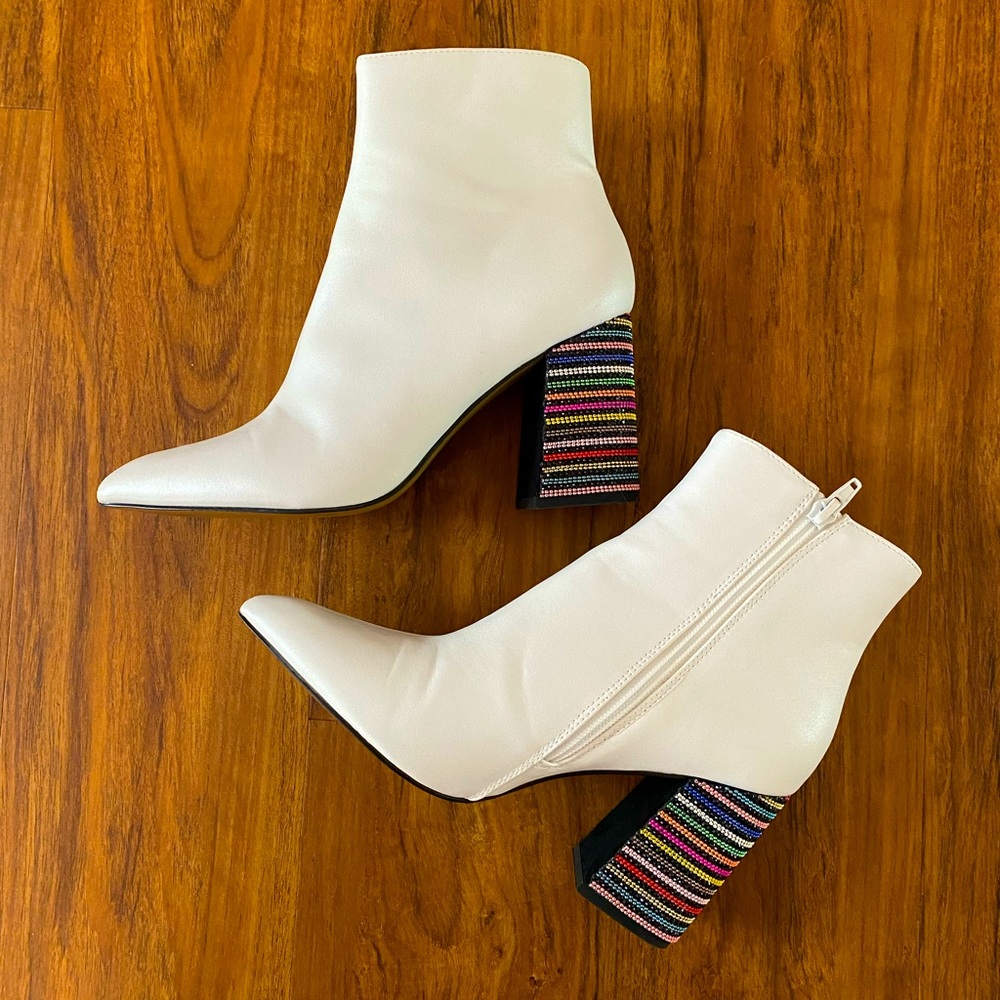 Betsey Johnson White boots